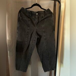 Cropped, paper bag jeans. These are petite length.